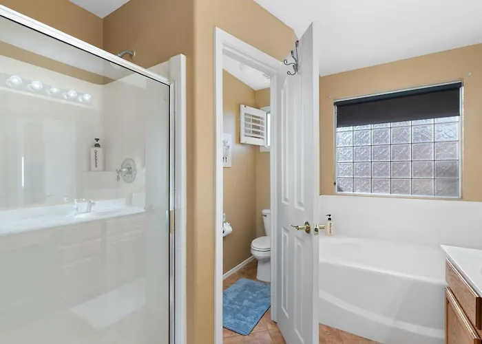 Backyard Oasis! Group-friendly San Tan Valley * Queen Creek