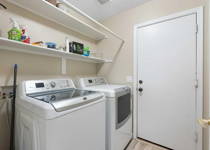 Backyard Oasis! Group-friendly San Tan Valley Holiday home Queen Creek